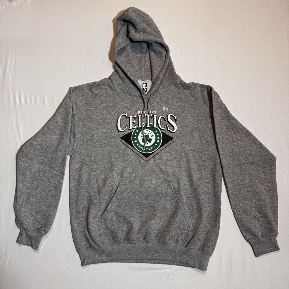 Boston Celtics NBA Sweatshirt Unisex Size M Gray Long Sleeved